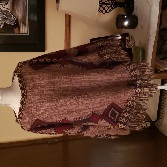 mukluks Sweaters - MUKLUKS NATIVE KNIT PANCHO